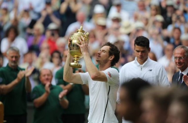 Andy Murray castiga din nou titlul la Wimbledon