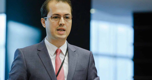  Interviu  Andi Cristea, europarlamentar PSD: Guvernul Ciolos sa iasa din zona de moliciune / Republica Moldova este pe drumul cel bun