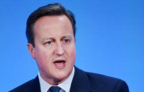 David Cameron s-a apucat de cantat dupa ce a anuntat ca va fi inlocuit