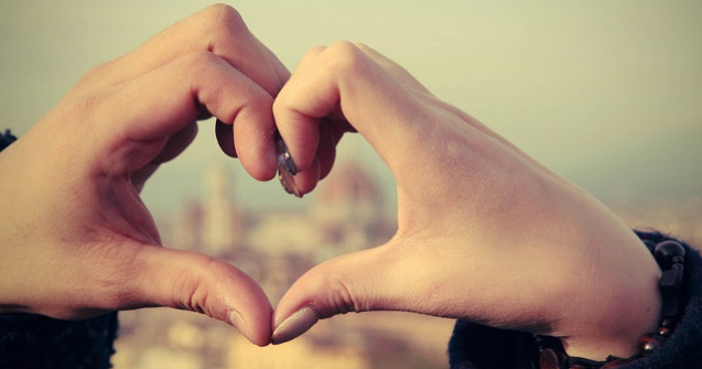 Studiu: Este mai bine sa fii singur sau intr-o relatie si nefericit?