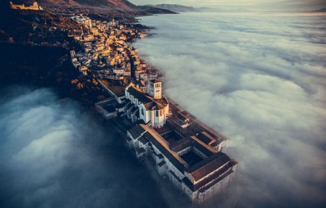  Top  TOP 10 cele mai frumoase fotografii realizate cu drona in 2016