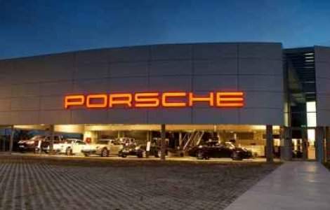 Porsche vrea sa ajunga sa aiba sute de angajati in Romania