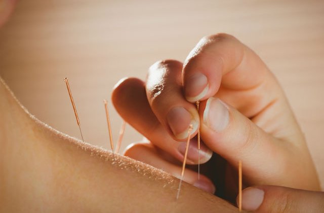 [VIDEO] Ai probleme cu constipatia? Acest punct de acupunctura poate fi solutia