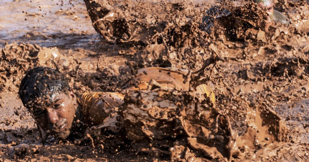  Top  Imagini sfasietoare din razboi: disperare vs. speranta