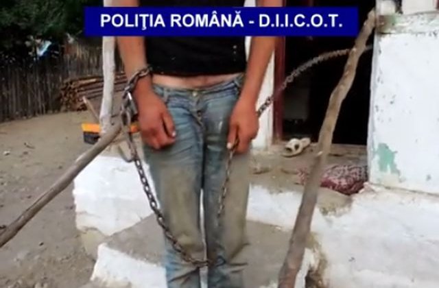 Arges: 38 de suspecti din Berevoesti acuzati ca tineau ca sclavi oameni pe care ii puneau la munca fortata au fost retinuti