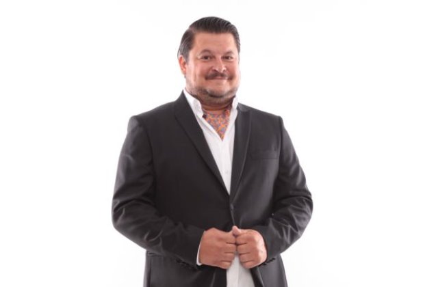 Mihai Bobonete si Robert Tudor sunt prezentatorii primului sezon Vocea Romaniei Junior!