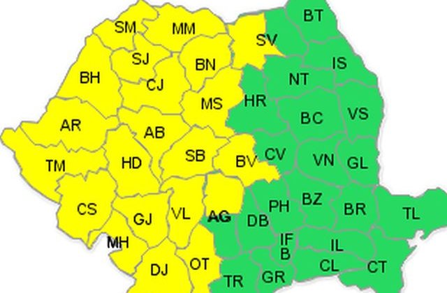 Cod galben de ploi si vijelii in 21 de judete din jumatatea de vest a tarii, de vineri pana duminica dimineata