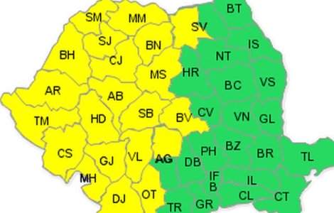Cod galben de ploi si vijelii in 21 de judete din jumatatea de vest a tarii, de vineri pana duminica dimineata