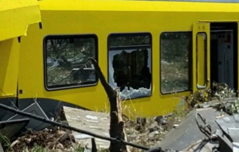 Italia: Accidentul feroviar, soldat cu 27 de morti, ar avea la origine o confuzie intre doua trenuri