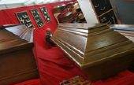 Sicriul pentru gay, vedeta la Romexpo