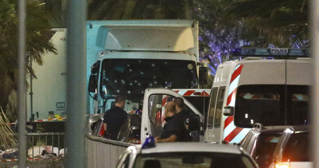  Video  Atac TERORIST de ziua Frantei. Peste 80 de morti