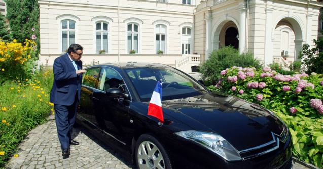 Masuri de securitate sporite in jurul tuturor institutiilor oficiale