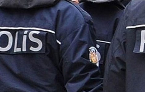 Circa 7.850 de politisti turci au fost destituiti si dezarmati