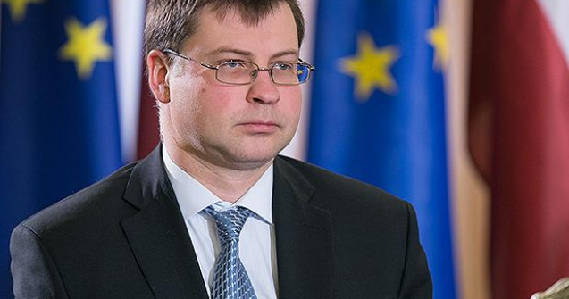 Brexit: UK sa isi tina piata fortei de munca deschisa pentru europeni