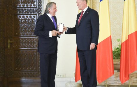 Ilie Nastase, decorat cu cea mai inalta distinctie de presedintele Klaus Iohannis