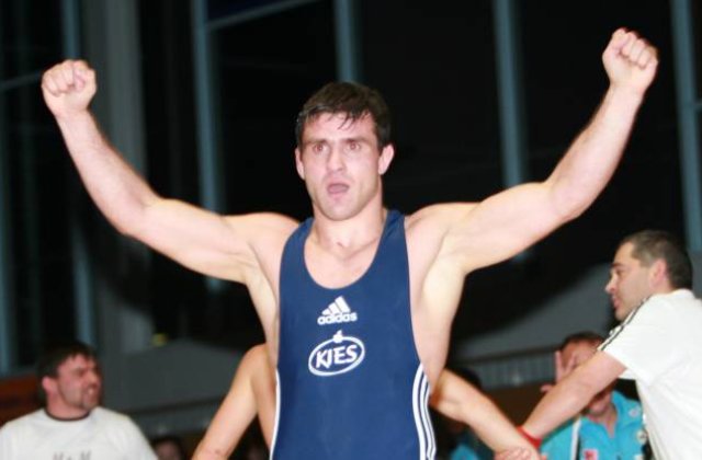 Ionut Panait este romanul care merge la Olimpiada direct de pe santier