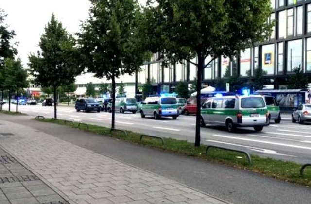 Atacul armat de la Munchen: Politia il interogheaza pe tatal atacatorului