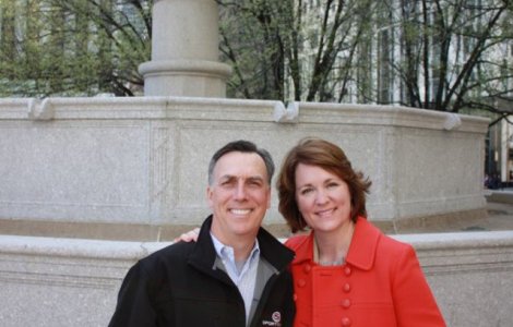 Transylvania College: Doi jurnalisti americani de top ii invata pe elevii romani tehnici de leadership si mindfulness