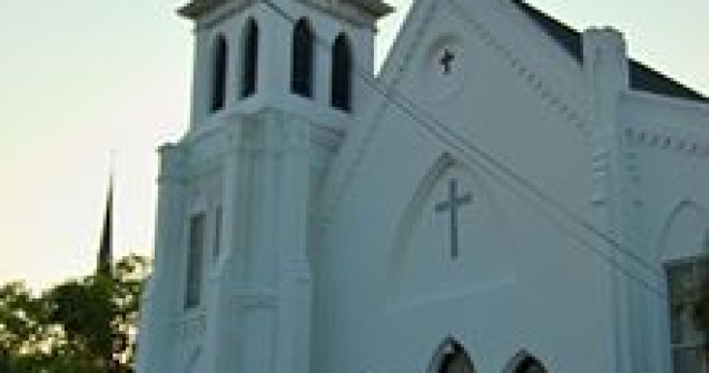  Update  Luare de ostatici intr-o biserica din Franta