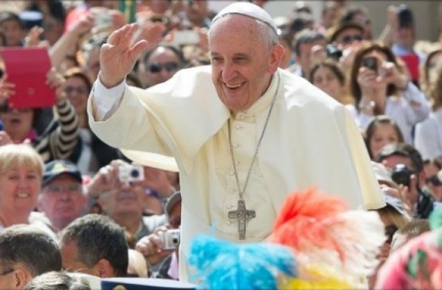 Reactia Papei Francisc dupa atacul din biserica din Franta