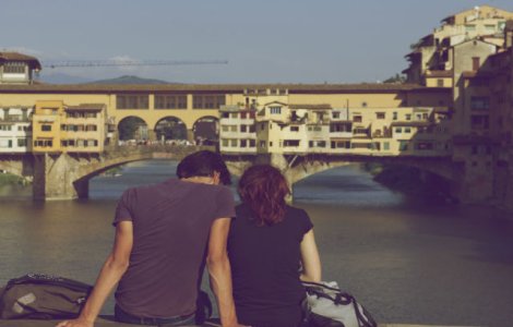  Top  8 intrebari pe care sa le pui la prima intalnire