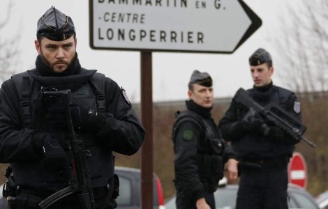 Autoritatile franceze l-au identificat pe unul dintre atacatori