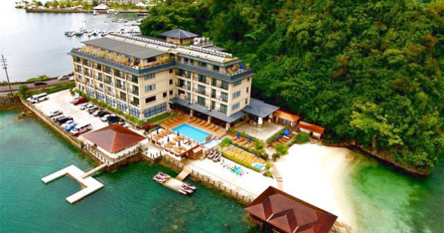 Hotel pe o insula tropicala, castigat la tombola cu 49 de dolari