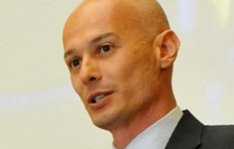 Viceguvernatorul BNR a fost retinut de DNA pentru trafic de influenta, in dosarul lui Vintu