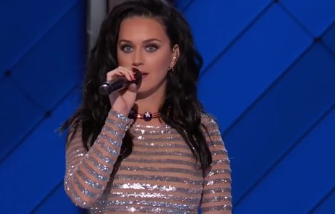  Video  Katy Perry indeamna americanii sa o voteze pe Hillary Clinton
