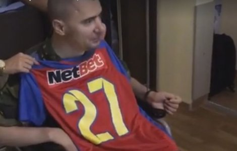 Gest superb al stelistilor fata de un militar ranit in Irak!