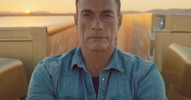 Motivul pentru care actorul Jean-Claude Van Damme s-a enervat si a oprit un interviu Live