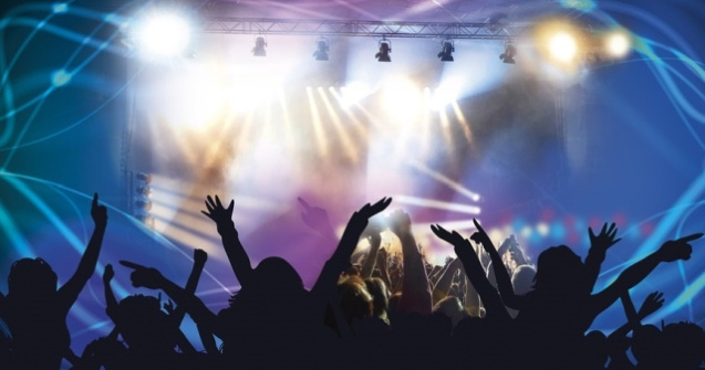 Tragedie la Buzau! O tanara a murit in timpul unui concert organizat in Piata Dacia