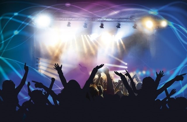 Tragedie la Buzau! O tanara a murit in timpul unui concert organizat in Piata Dacia