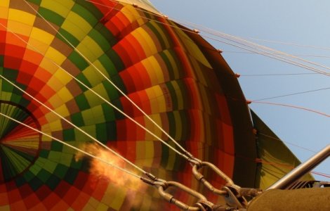 Un balon cu aer s-a prabusit in Texas. Cei 16 pasageri de la bord au murit