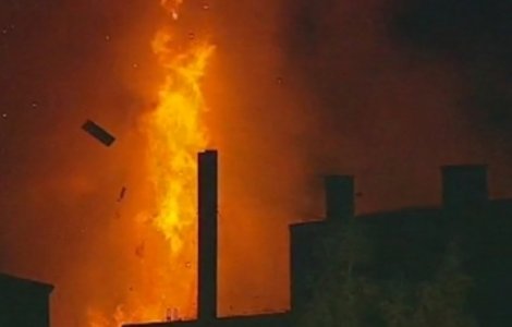 Doua persoane au murit, in urma exploziei dintr-un apartament iesean