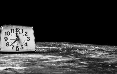 Nu poti dormi? Asculta acest podcast inainte de culcare