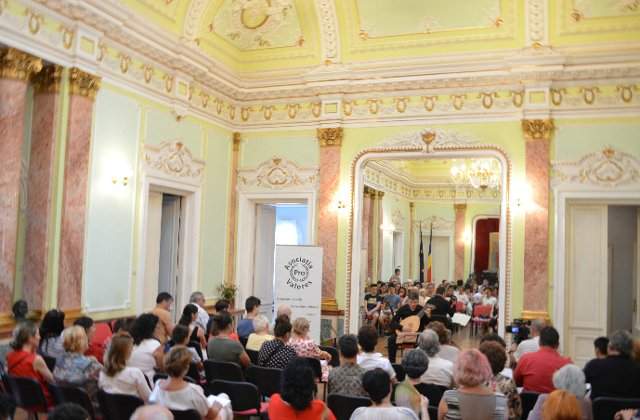 Succes fulminant in debutul Turneului National "Muzica in Palatele Romaniei"