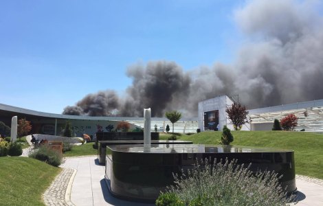 Incendiu puternic in Capitala, langa Club Chaboo din cartierul Floreasca