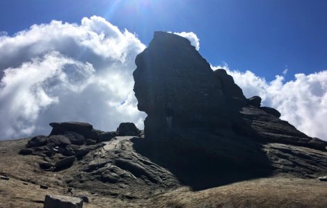  Video  Aglomeratie de turisti la Babele