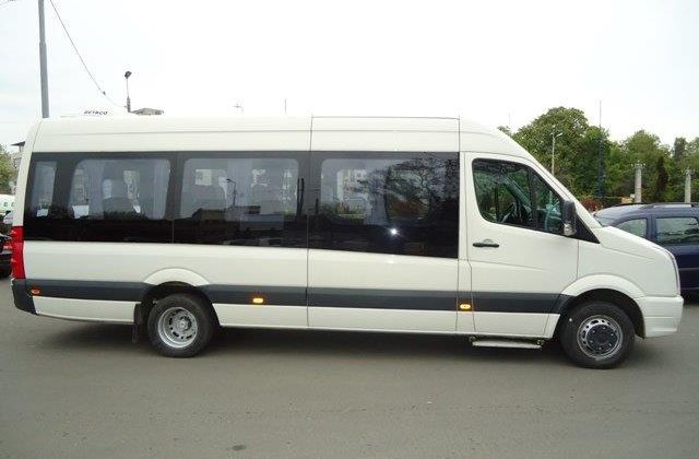 Douazeci de raniti dupa ce un microbuz cu 14 fotbalisti s-a ciocnit cu un microbuz de transport marfa in judetul Hunedoara