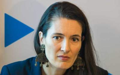 Clotilde Armand: Prezenta pe...