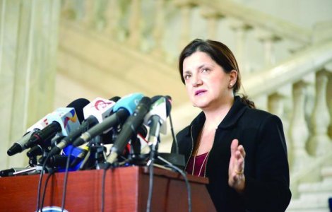 Ministrul Pruna, in vizita surpriza la inchisoarea vedetelor de la Poarta Alba