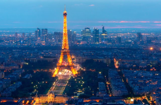 De frica atentatelor, turistii straini ocolesc Franta