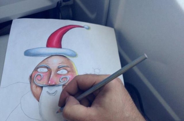 Un tata isi face copiii fericiti doar prin aducerea "operelor" lor de arta la viata