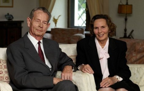 Sicriul cu trupul neinsufletit al Reginei Ana este adus in tara marti