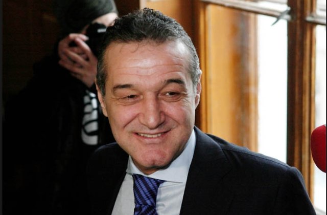 Zece ani de inchisoare pentru notarul care l-ar fi inselat pe Gigi Becali