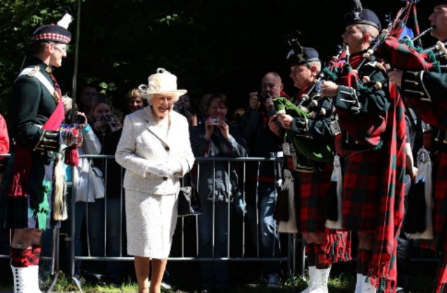 Familia regala britanica lipseste de la funeraliile reginei Ana