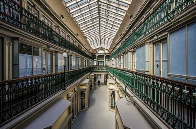 [VIDEO] Cel mai vechi mall din America, transformat in micro-apartamente