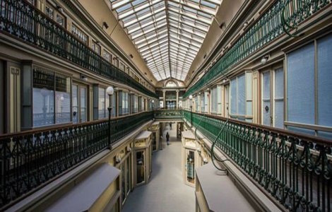 Cel mai vechi mall din America, transformat in micro-apartamente