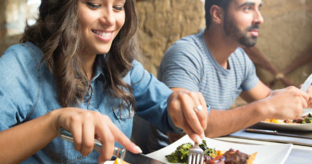 Cu cat mananci mai mult, cu atat platesti mai putin. Care este secretul